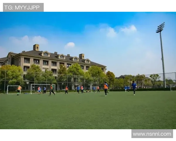 杭州绿城足球学校2017年招生启事欢迎热爱足球的孩子们加入我们一起成长