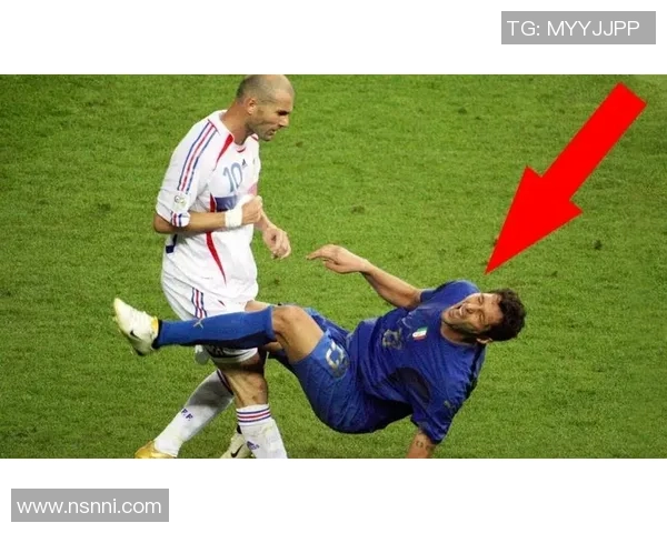 足球东事件引发的社会反响与体育道德的深刻思考